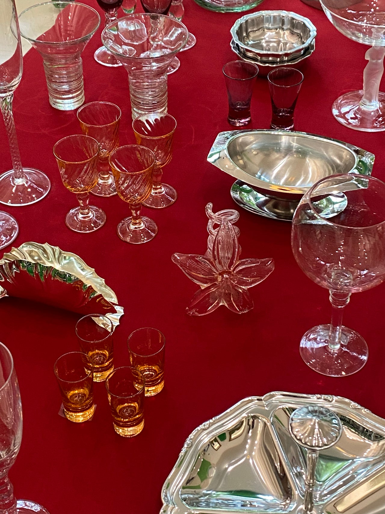 Pink flower-shaped glass candleholder