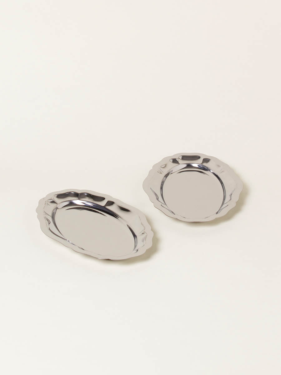 Set of 2 silver small plates