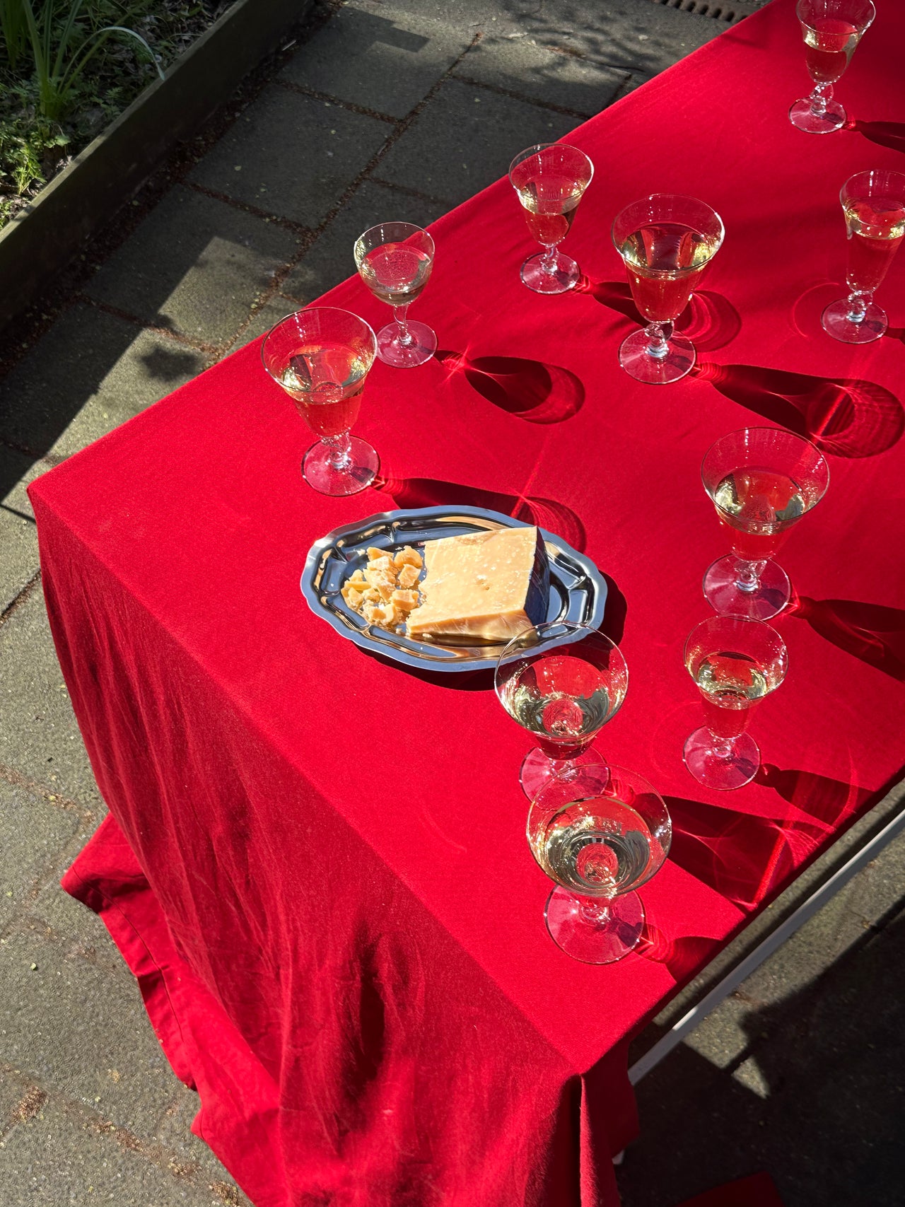 Set of 2 small crystal wine glasses