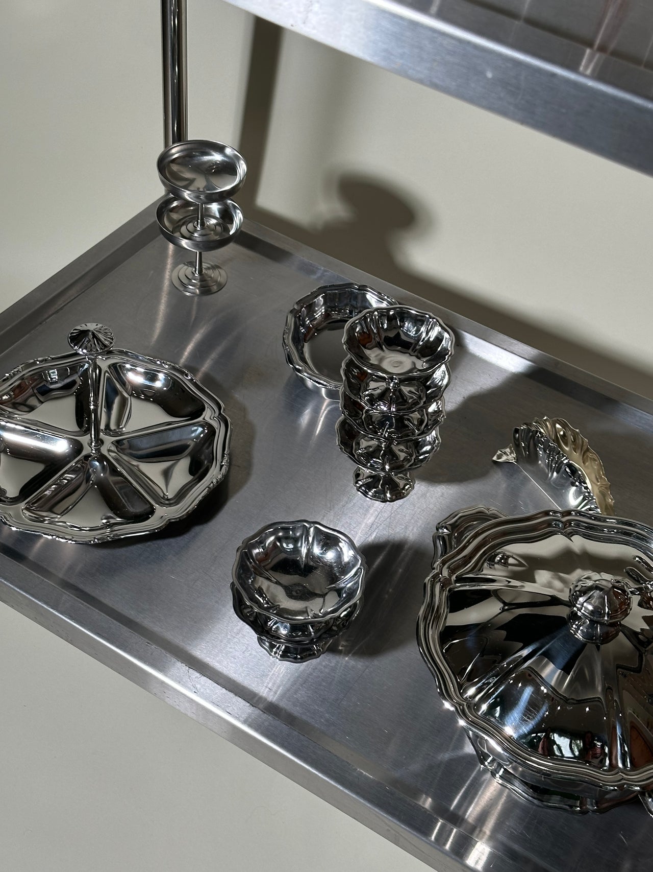 Silver bowl with lid