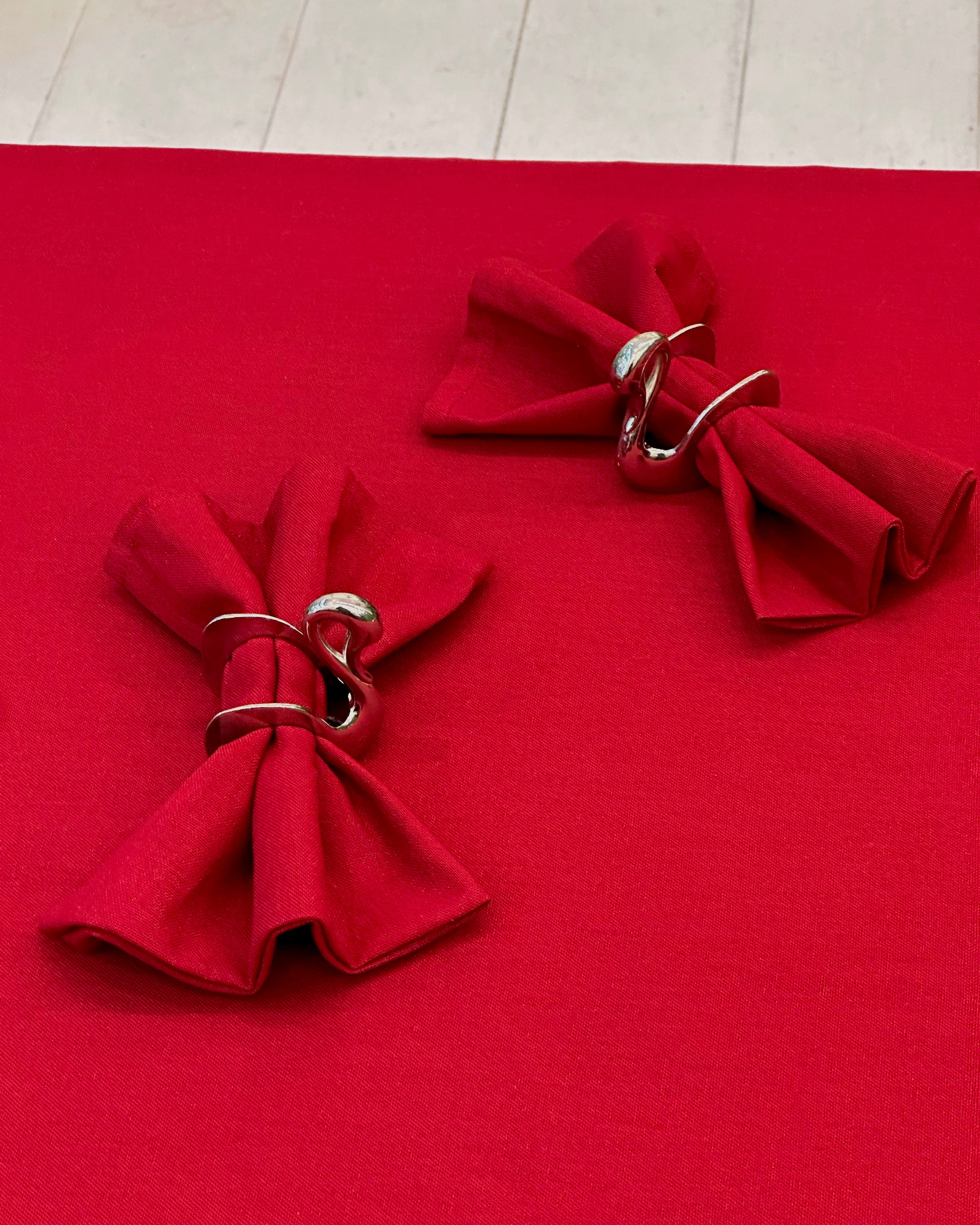 Set of 4 swan napkin rings