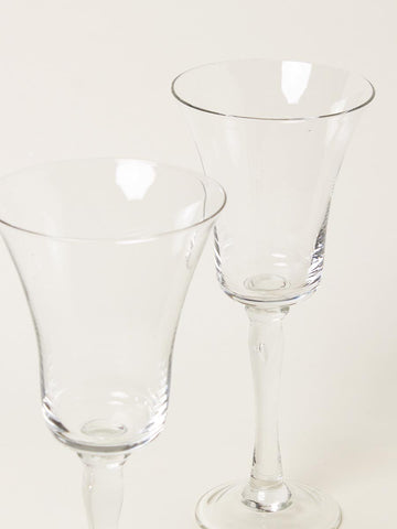 Set of 2 large clear wine glasses