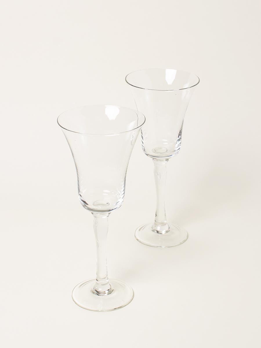 Set of 2 large clear wine glasses