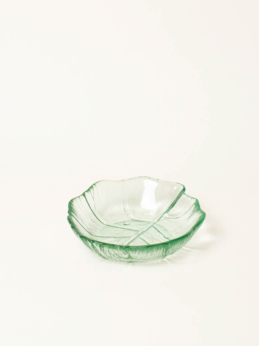 Green leaf shaped snack bowl
