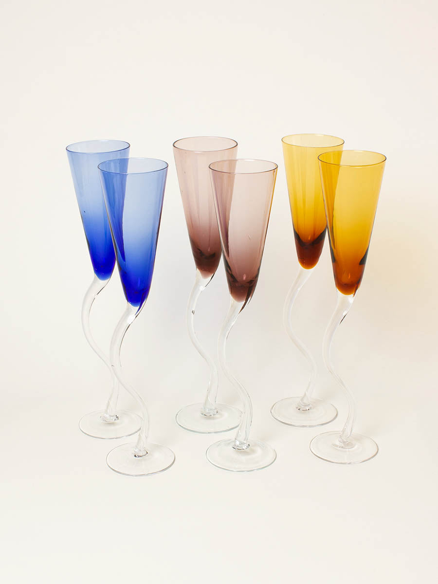 Set of 6 tall wavy mixed flutes