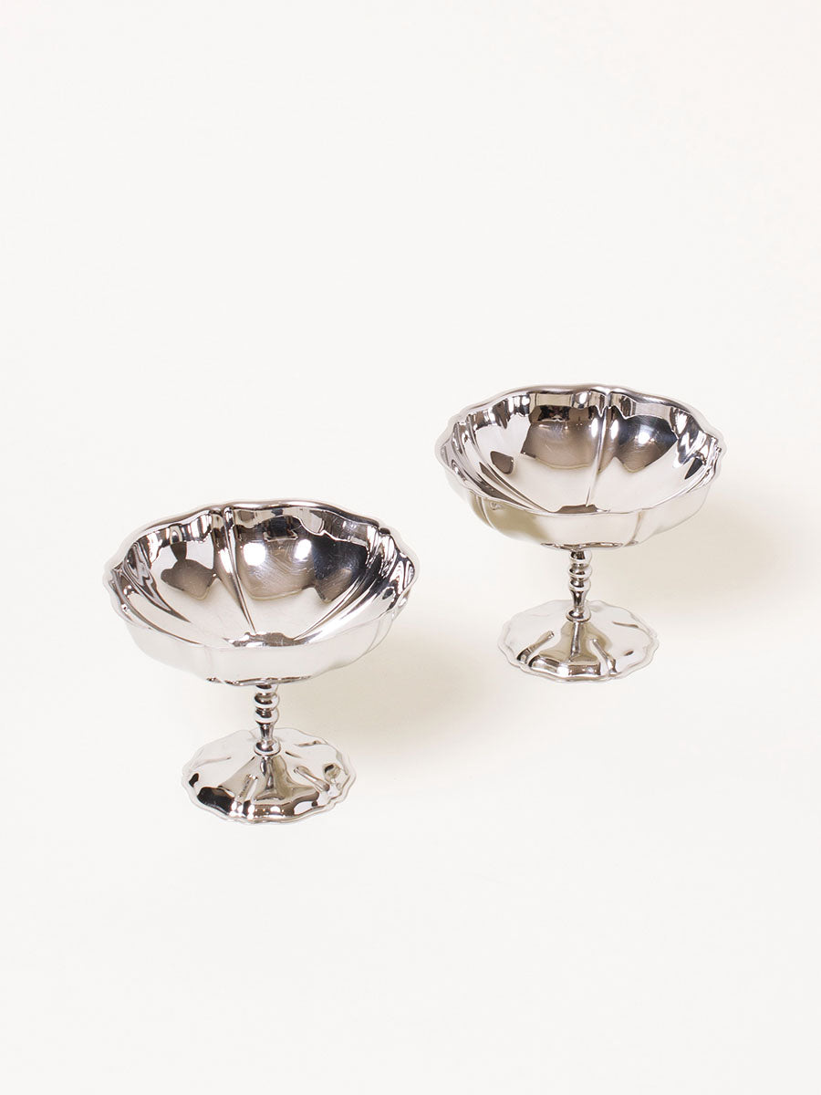 Set of 2 large silver coupes