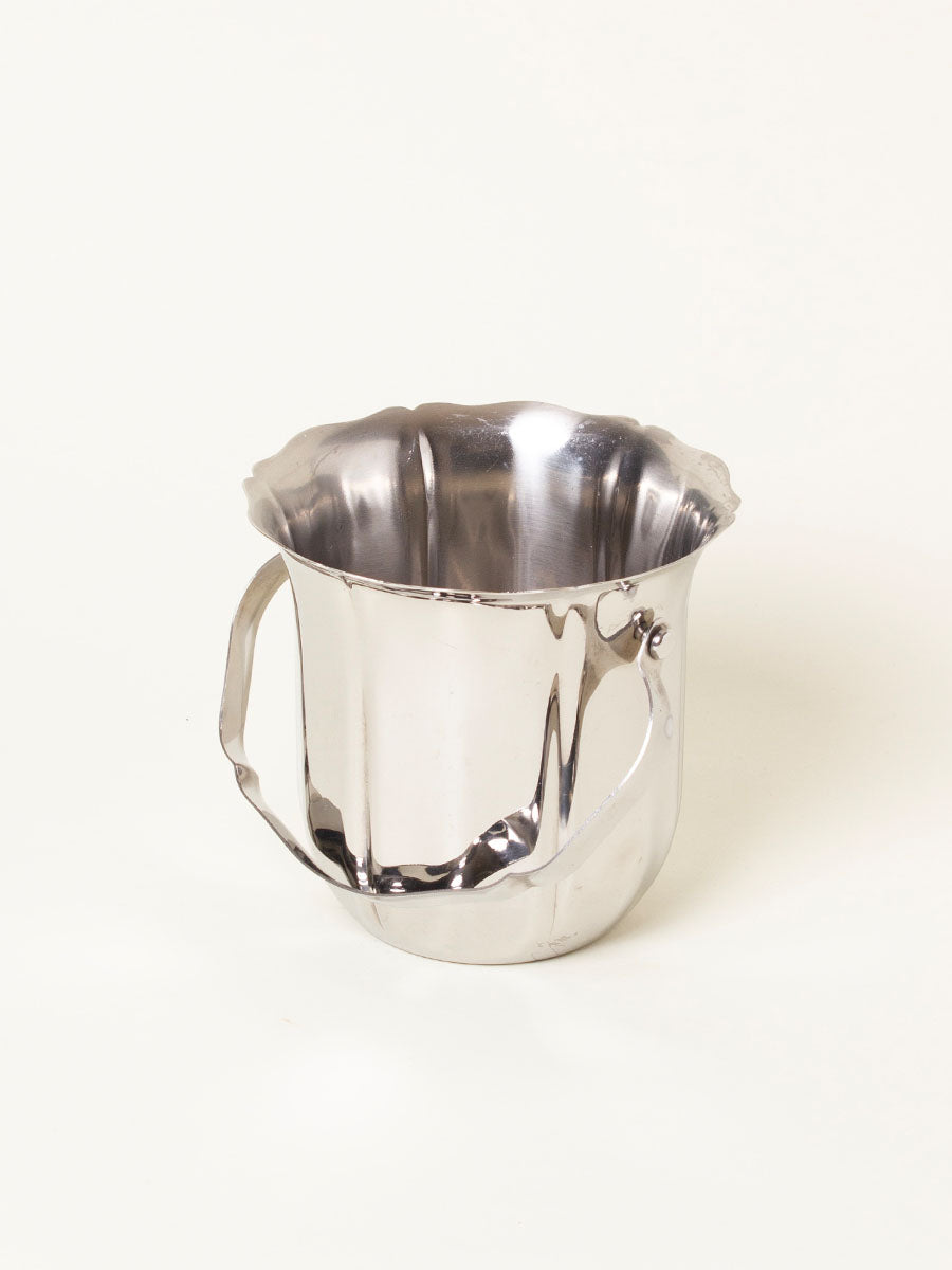 Silver ice bucket with handle