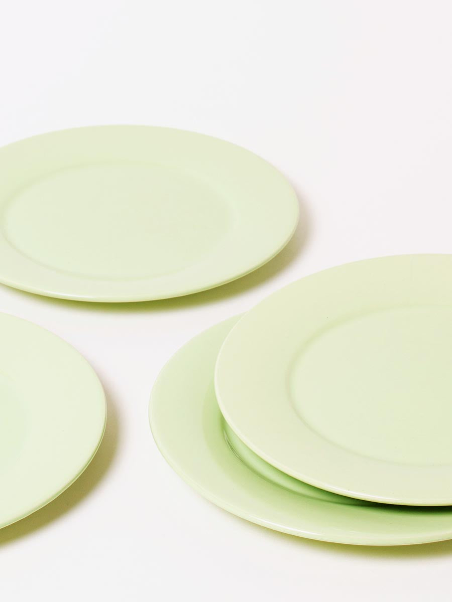 Set of 4 light green lunch plates