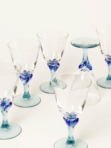 Set of 6 small blue petal wine glasses