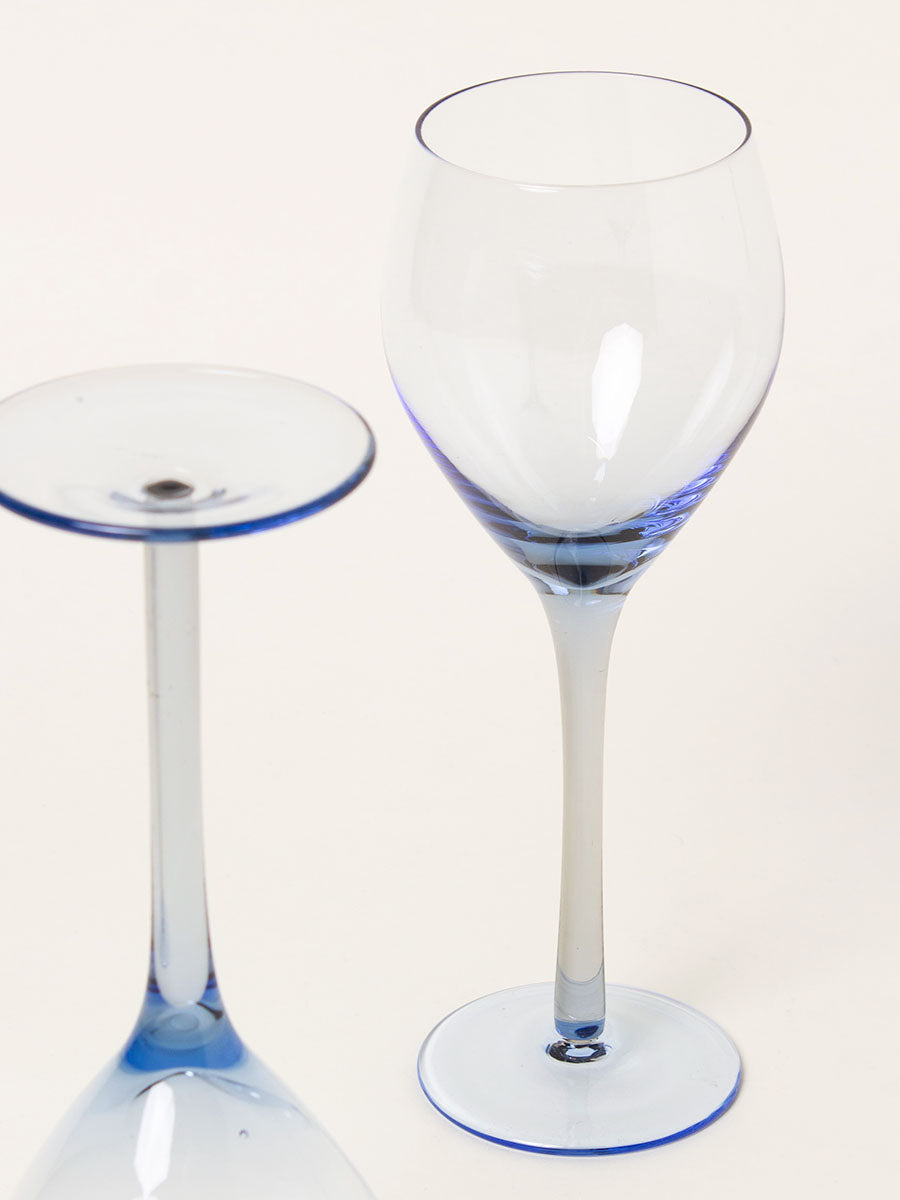 Set of 2 soft blue wine glasses