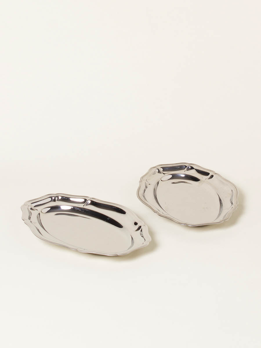 Set of 2 small oval plates