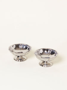 Set of 2 silver coupes