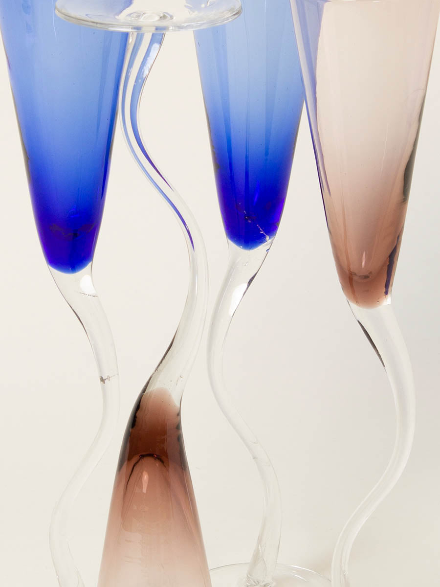 Set of 4 purple and blue wavy flutes