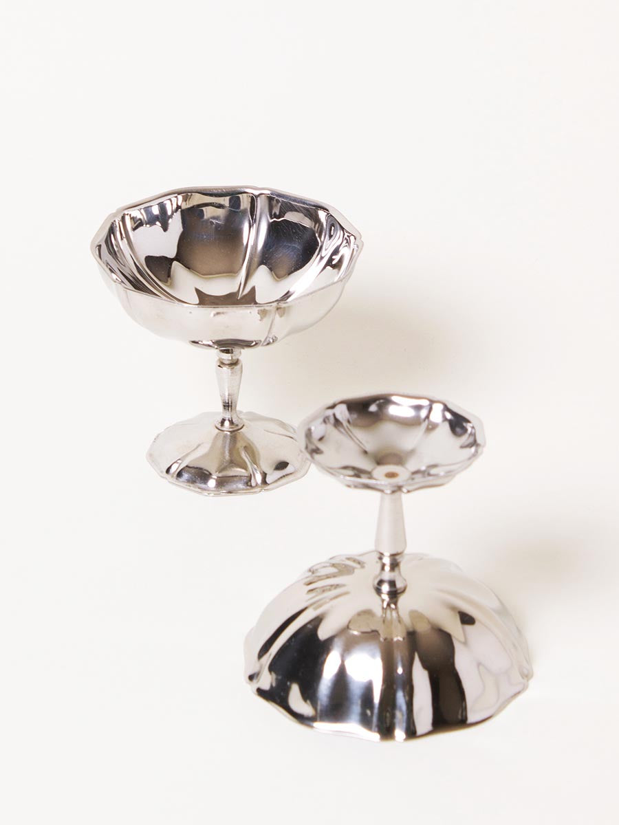 Set of 4 elegant silver coupes