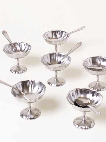 Set of 6 brushed silver coupes with spoons