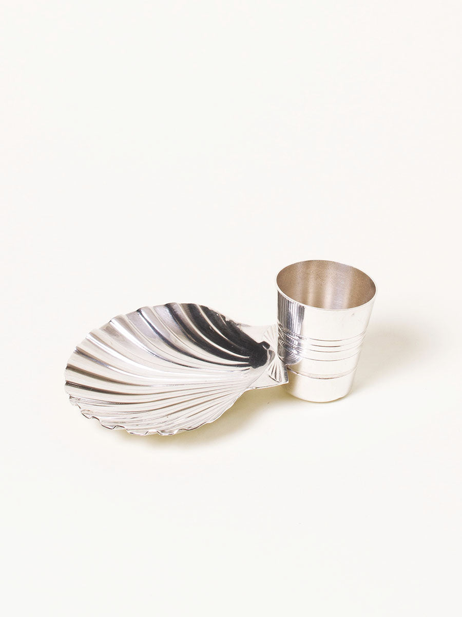 Silver shell shaped ashtray