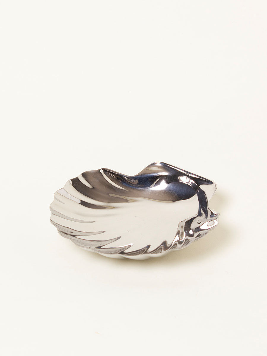 Silver shell dish