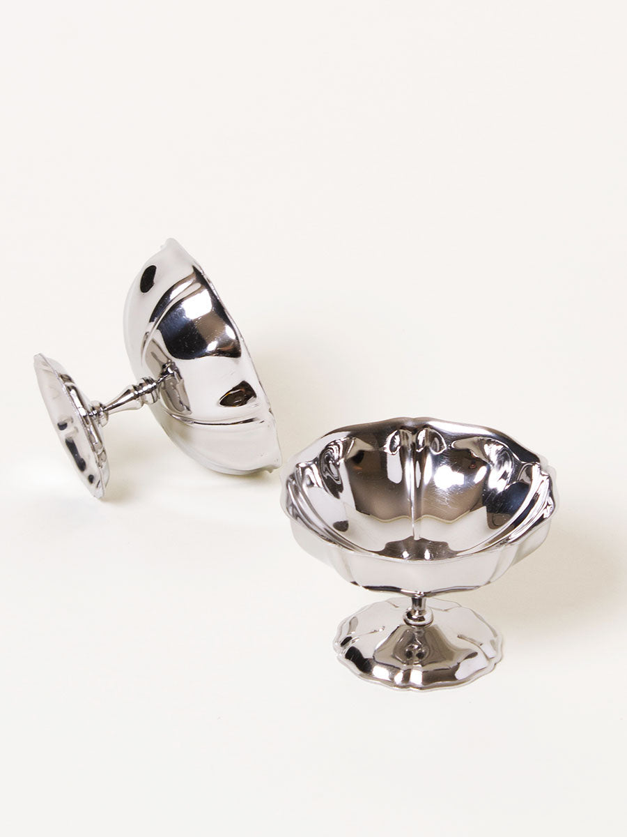 Set of 2 low silver coupes