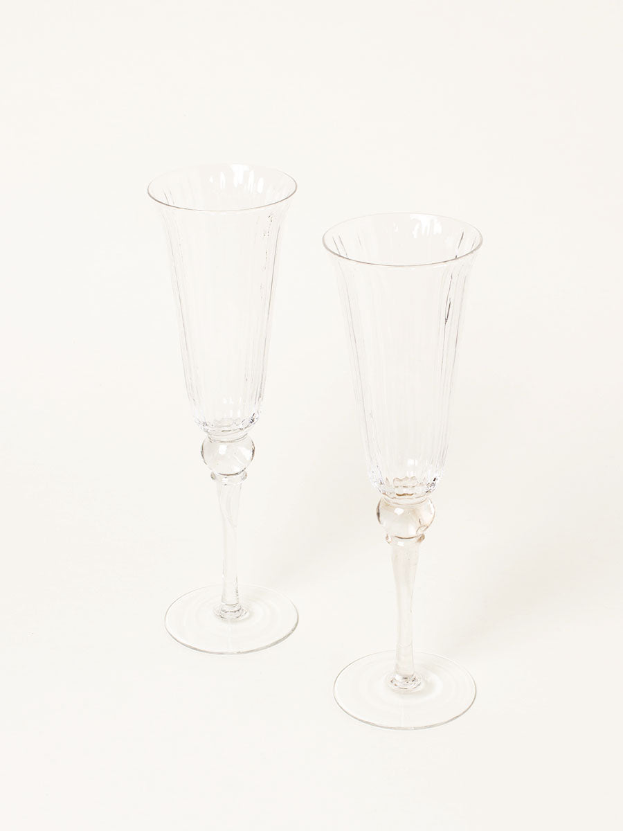 Set of 2 detailed flutes