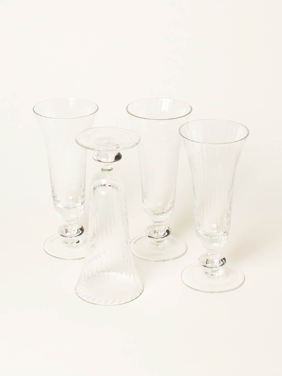 Set of 4 clear flared flutes