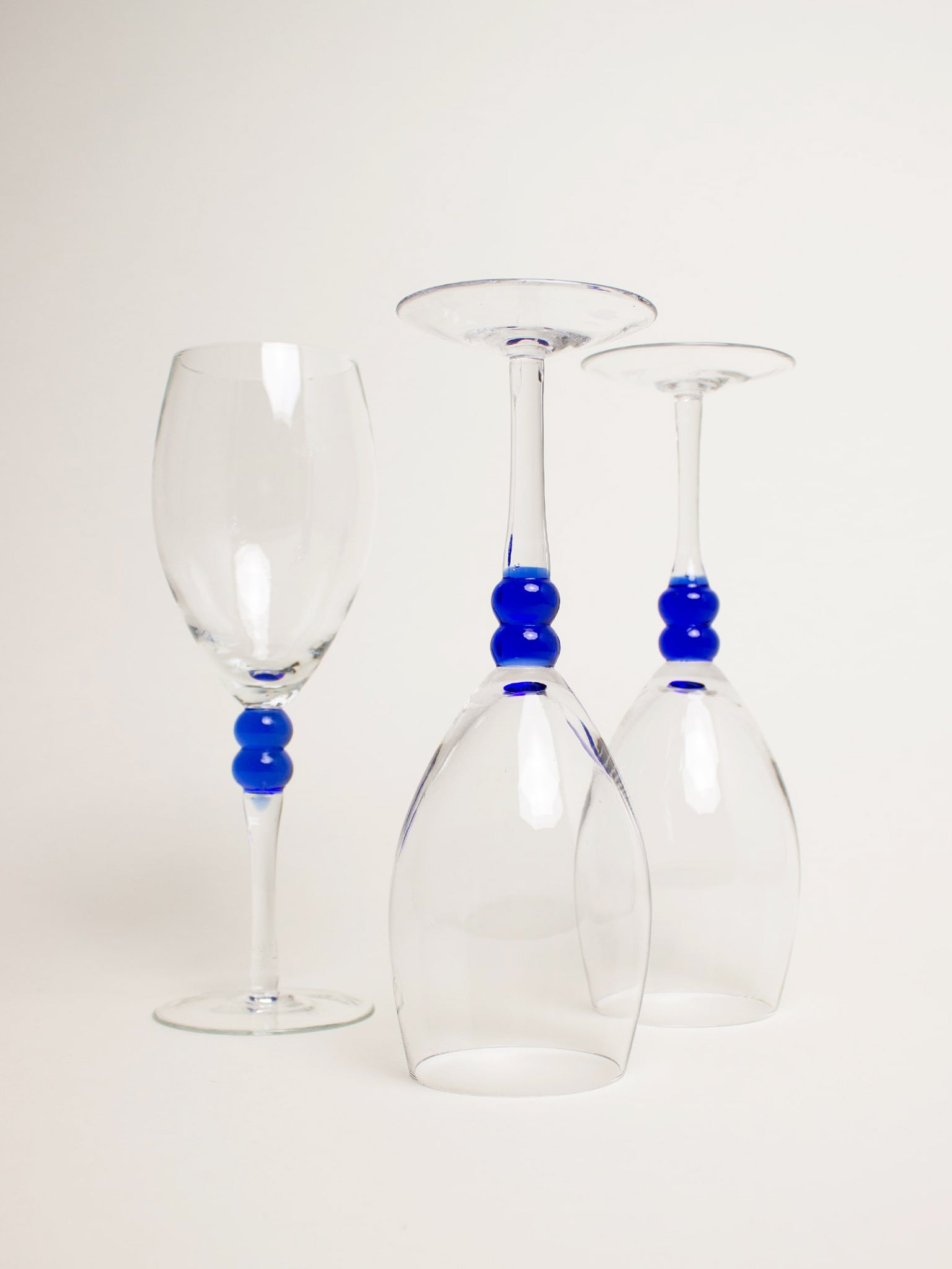 Set of 4 cobalt bubble wine glasses