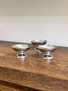 Set of 2 wide silver coupes